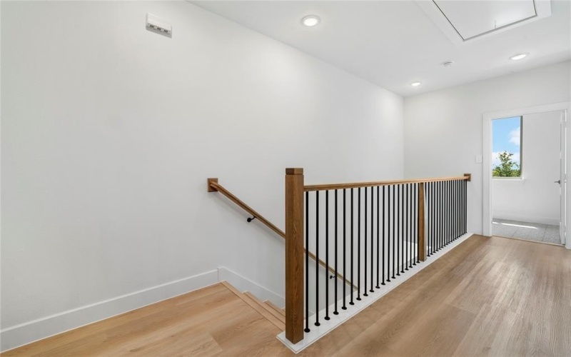 13351 Goodland Street #207, Farmers Branch, TX 75234, 3 Habitaciones Habitaciones , ,3 BañosBaños,Residential,En Venta,13351 Goodland Street,0,21018207