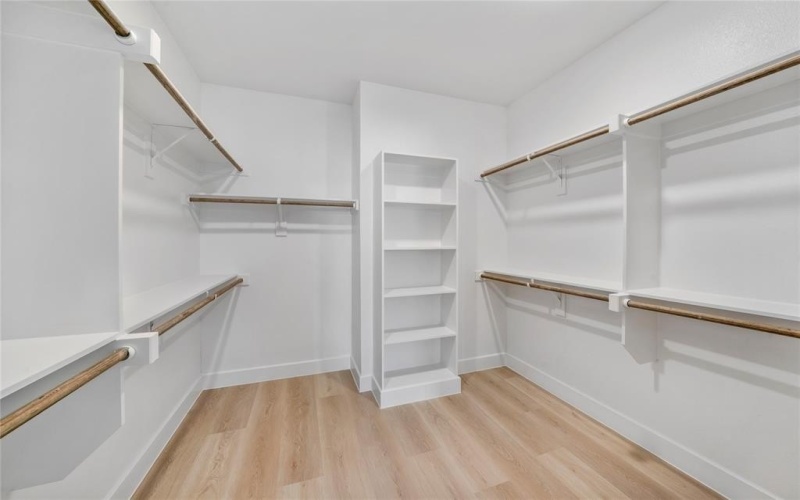 13351 Goodland Street #207, Farmers Branch, TX 75234, 3 Habitaciones Habitaciones , ,3 BañosBaños,Residential,En Venta,13351 Goodland Street,0,21018207