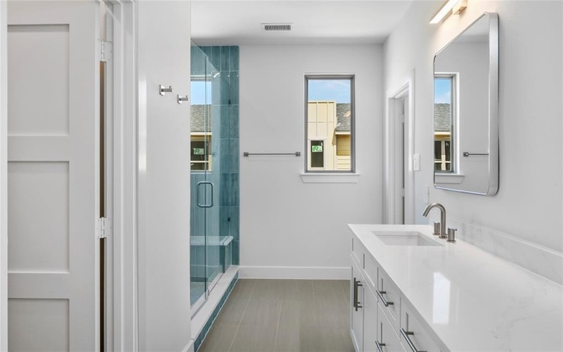 13351 Goodland Street #207, Farmers Branch, TX 75234, 3 Habitaciones Habitaciones , ,3 BañosBaños,Residential,En Venta,13351 Goodland Street,0,21018207