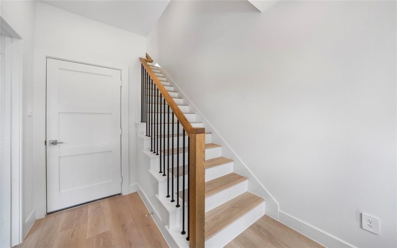 13351 Goodland Street #207, Farmers Branch, TX 75234, 3 Habitaciones Habitaciones , ,3 BañosBaños,Residential,En Venta,13351 Goodland Street,0,21018207