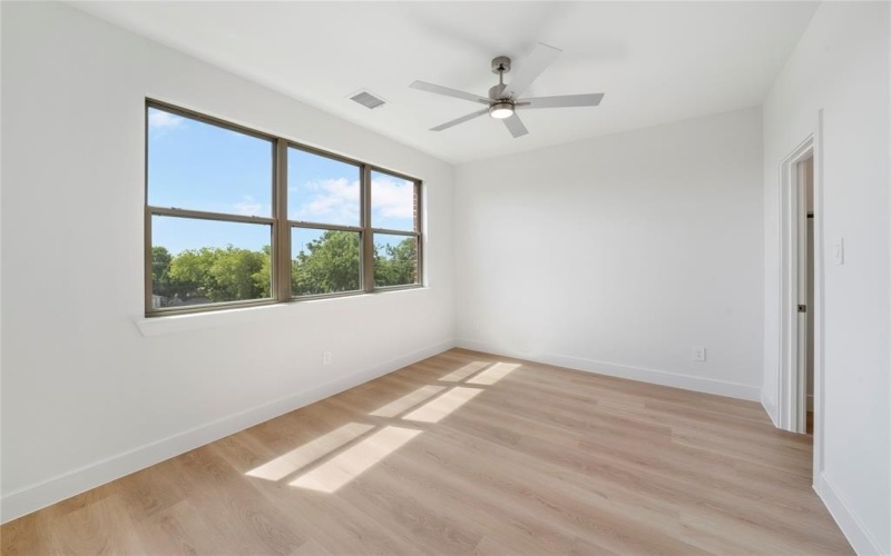 13351 Goodland Street #207, Farmers Branch, TX 75234, 3 Habitaciones Habitaciones , ,3 BañosBaños,Residential,En Venta,13351 Goodland Street,0,21018207