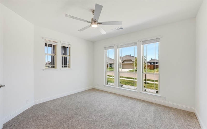 220 Claywood Drive, Glenn Heights, TX 75154, 6 Bedrooms Bedrooms, ,6 BathroomsBathrooms,Residential,For Sale,220 Claywood Drive,0,21018379