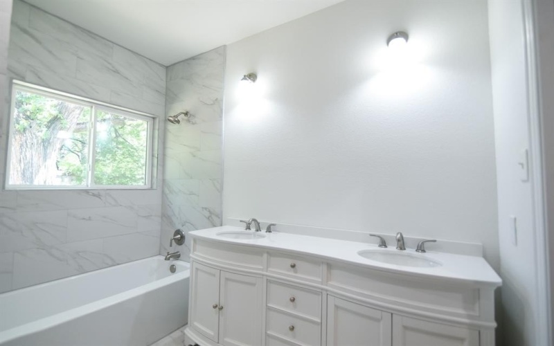1810 Division Street, Commerce, TX 75428, 3 Bedrooms Bedrooms, ,2 BathroomsBathrooms,Residential,For Sale,1810 Division Street,21018459