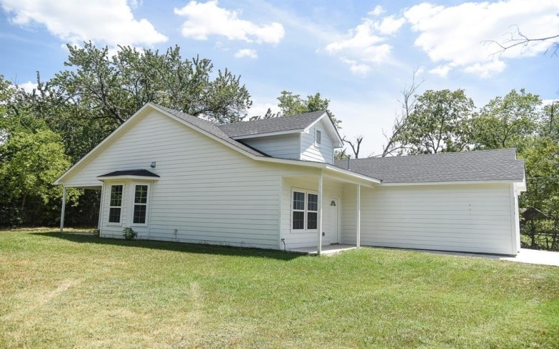 1810 Division Street, Commerce, TX 75428, 3 Bedrooms Bedrooms, ,2 BathroomsBathrooms,Residential,For Sale,1810 Division Street,21018459