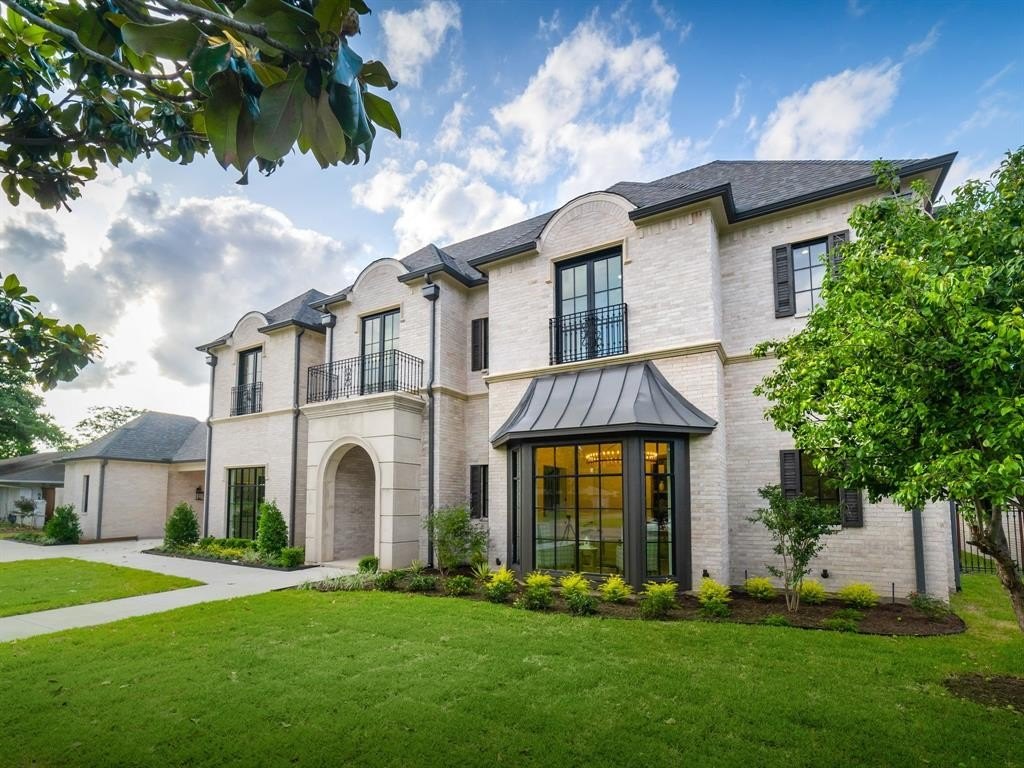 4633 Willow Lane, Dallas, TX 75244, 5 Bedrooms Bedrooms, ,6 BathroomsBathrooms,Residential,For Sale,4633 Willow Lane,0,21018574
