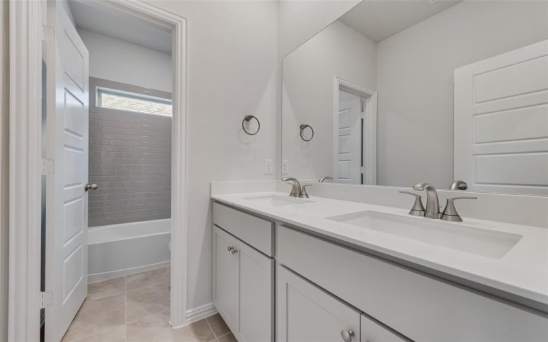 129 Ashbrook Street, Little Elm, TX 75068, 4 Bedrooms Bedrooms, ,2 BathroomsBathrooms,Residential,For Sale,129 Ashbrook Street,21018744