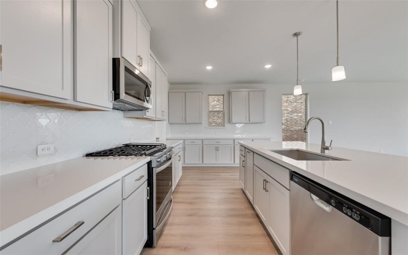 129 Ashbrook Street, Little Elm, TX 75068, 4 Bedrooms Bedrooms, ,2 BathroomsBathrooms,Residential,For Sale,129 Ashbrook Street,21018744