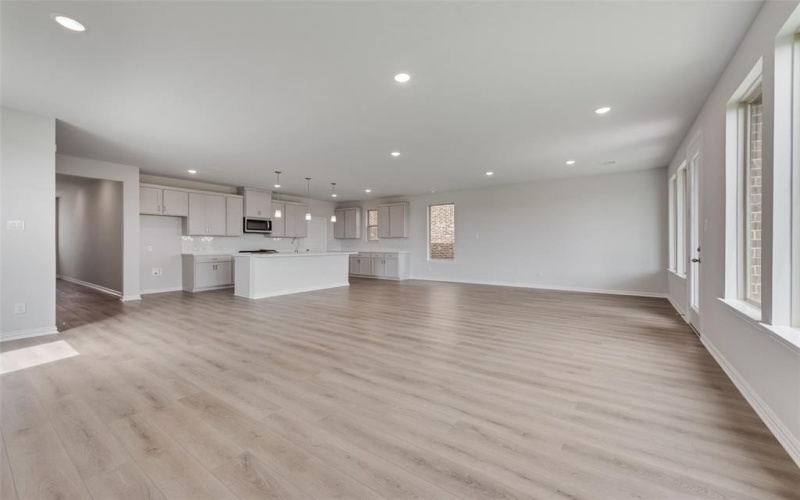129 Ashbrook Street, Little Elm, TX 75068, 4 Bedrooms Bedrooms, ,2 BathroomsBathrooms,Residential,For Sale,129 Ashbrook Street,21018744