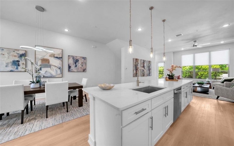 13351 Goodland Street #206, Farmers Branch, TX 75234, 3 Habitaciones Habitaciones , ,3 BañosBaños,Residential,En Venta,13351 Goodland Street,0,21018757