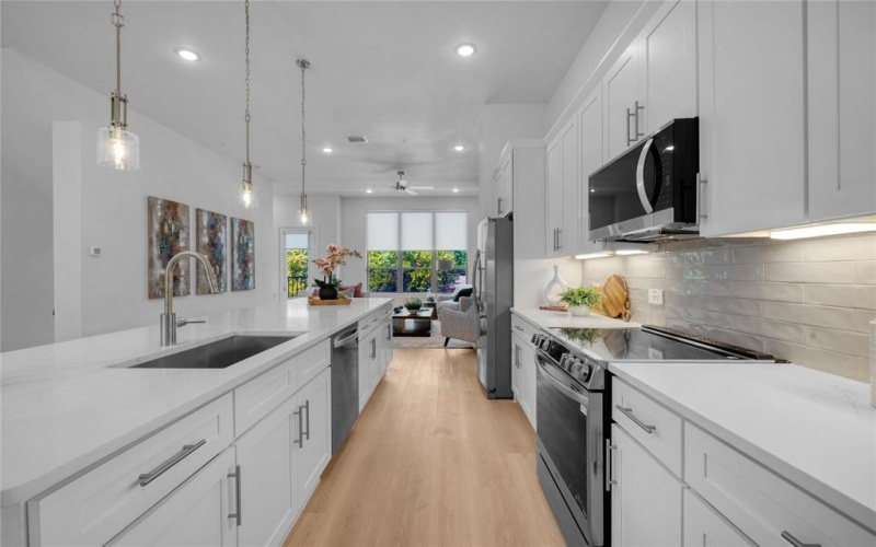13351 Goodland Street #206, Farmers Branch, TX 75234, 3 Habitaciones Habitaciones , ,3 BañosBaños,Residential,En Venta,13351 Goodland Street,0,21018757