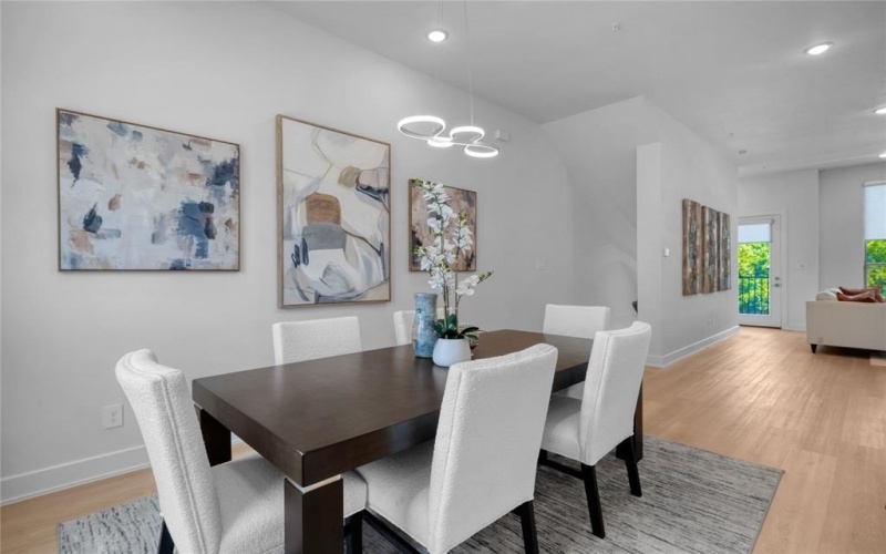13351 Goodland Street #206, Farmers Branch, TX 75234, 3 Habitaciones Habitaciones , ,3 BañosBaños,Residential,En Venta,13351 Goodland Street,0,21018757