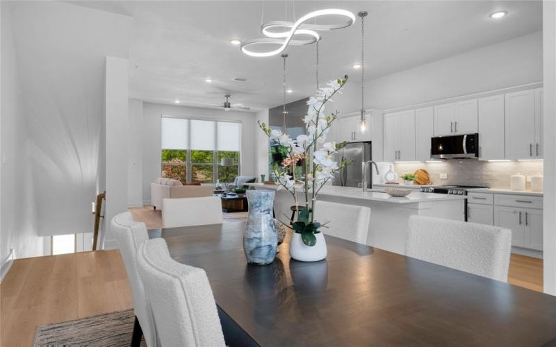 13351 Goodland Street #206, Farmers Branch, TX 75234, 3 Habitaciones Habitaciones , ,3 BañosBaños,Residential,En Venta,13351 Goodland Street,0,21018757