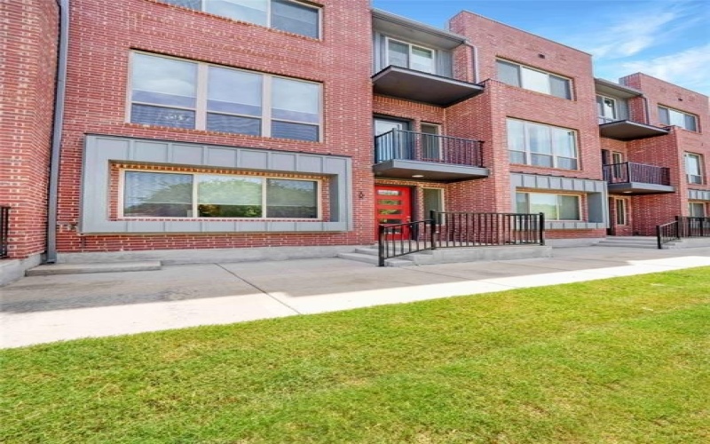 13351 Goodland Street #206, Farmers Branch, TX 75234, 3 Habitaciones Habitaciones , ,3 BañosBaños,Residential,En Venta,13351 Goodland Street,0,21018757