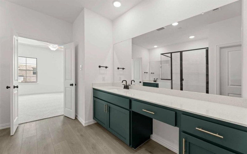 632 Blue Ridge Drive, Mansfield, TX 76063, 3 Bedrooms Bedrooms, ,2 BathroomsBathrooms,Residential,For Sale,632 Blue Ridge Drive,0,21018922