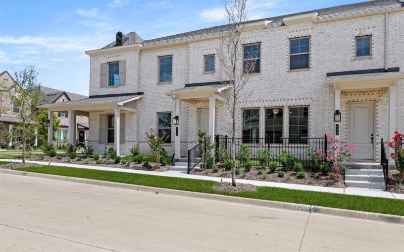 632 Blue Ridge Drive, Mansfield, TX 76063, 3 Bedrooms Bedrooms, ,2 BathroomsBathrooms,Residential,For Sale,632 Blue Ridge Drive,0,21018922