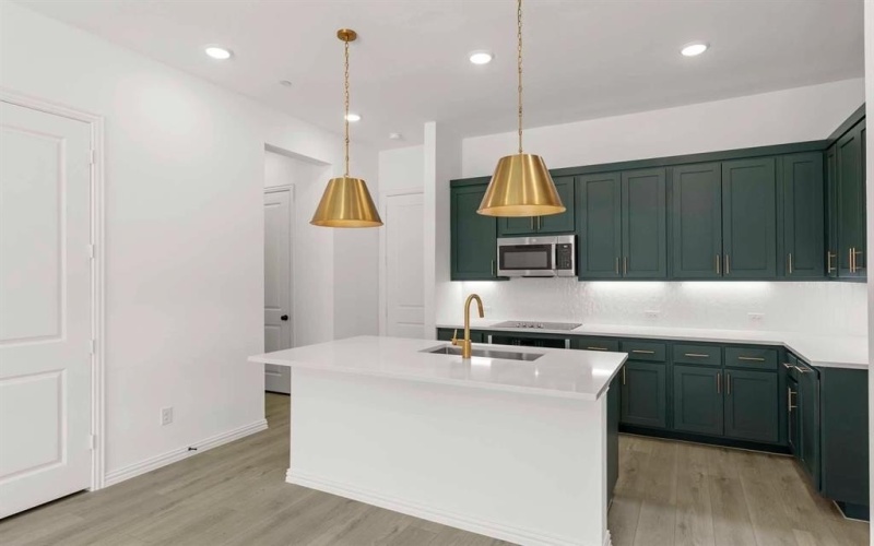 632 Blue Ridge Drive, Mansfield, TX 76063, 3 Bedrooms Bedrooms, ,2 BathroomsBathrooms,Residential,For Sale,632 Blue Ridge Drive,0,21018922