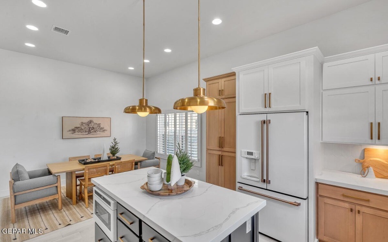 909 Bilton Place, El Paso, TX 79928, 4 Bedrooms Bedrooms, ,3 BathroomsBathrooms,Residential,For Sale,909 Bilton Place,927509