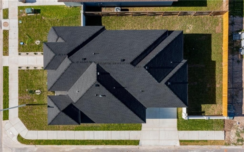 1000 N Trinity Street, Edinburg, TX 78541, 4 Bedrooms Bedrooms, ,3 BathroomsBathrooms,Residential,For Sale,1000 N Trinity Street,477435