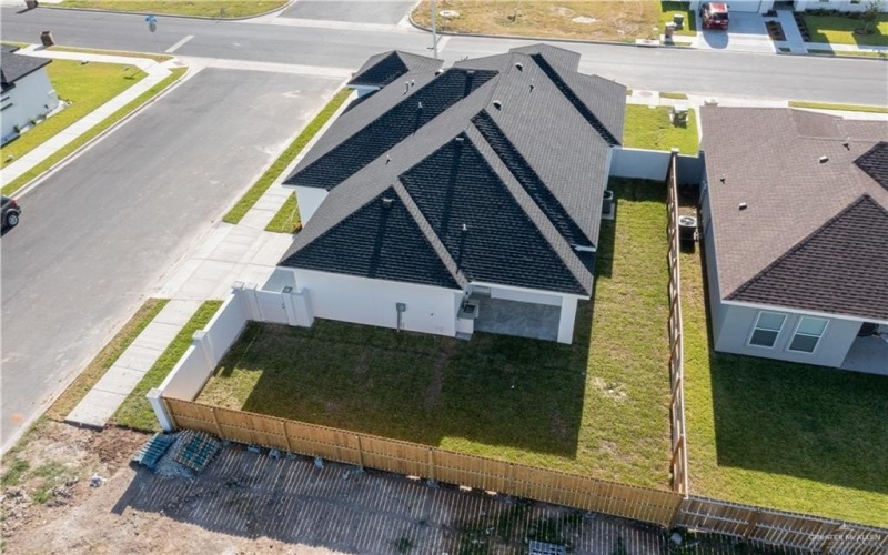 1000 N Trinity Street, Edinburg, TX 78541, 4 Bedrooms Bedrooms, ,3 BathroomsBathrooms,Residential,For Sale,1000 N Trinity Street,477435