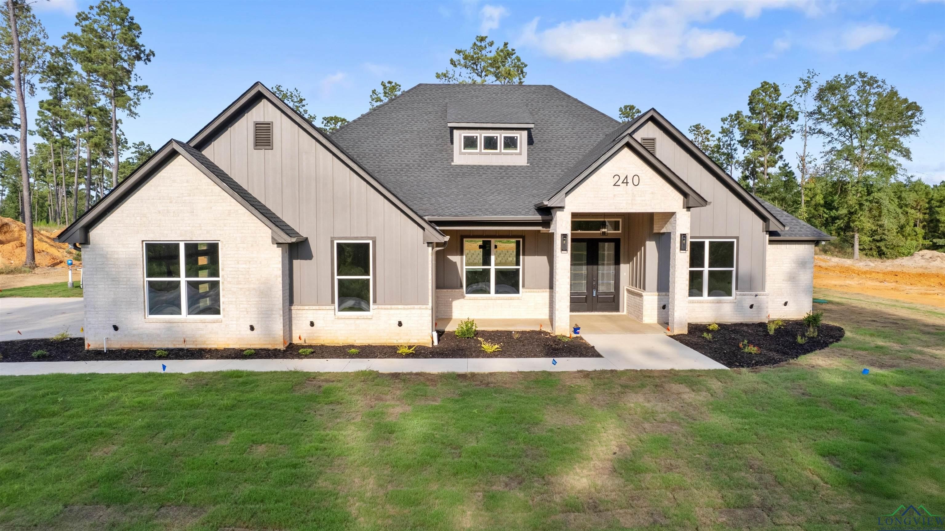 240 Cottonwood Cir, Longview, TX 75605, 4 Bedrooms Bedrooms, ,3 BathroomsBathrooms,Residential,For Sale,240 Cottonwood Cir,20255319