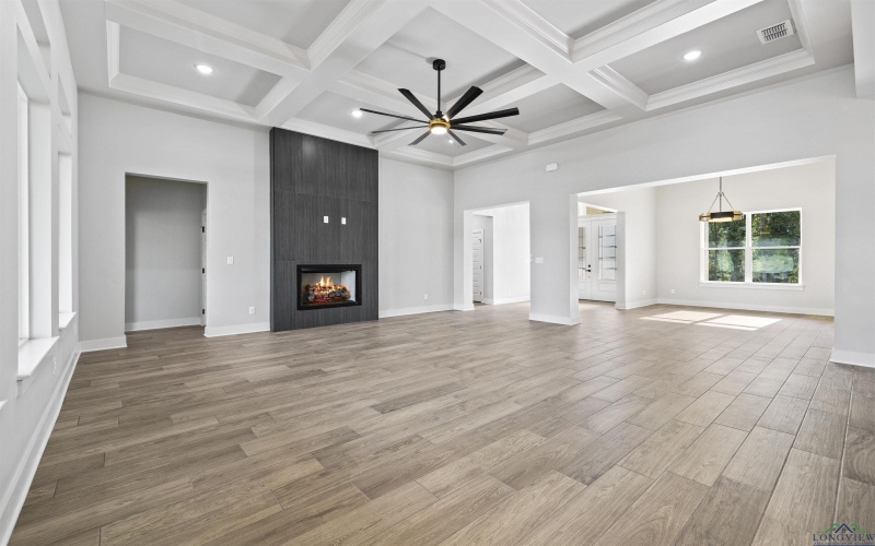240 Cottonwood Cir, Longview, TX 75605, 4 Bedrooms Bedrooms, ,3 BathroomsBathrooms,Residential,For Sale,240 Cottonwood Cir,20255319