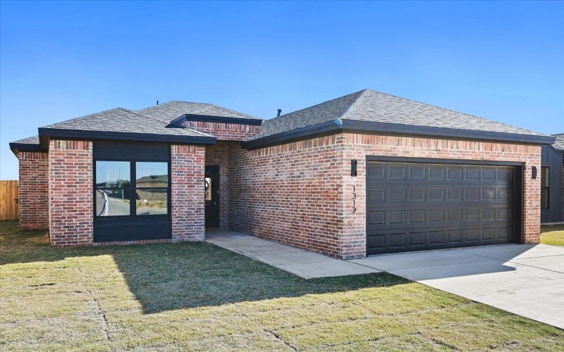 1312 Farmhouse Avenue, Wolfforth, TX 79382, 3 Bedrooms Bedrooms, ,2 BathroomsBathrooms,Residential,For Sale,1312 Farmhouse Avenue,202558620
