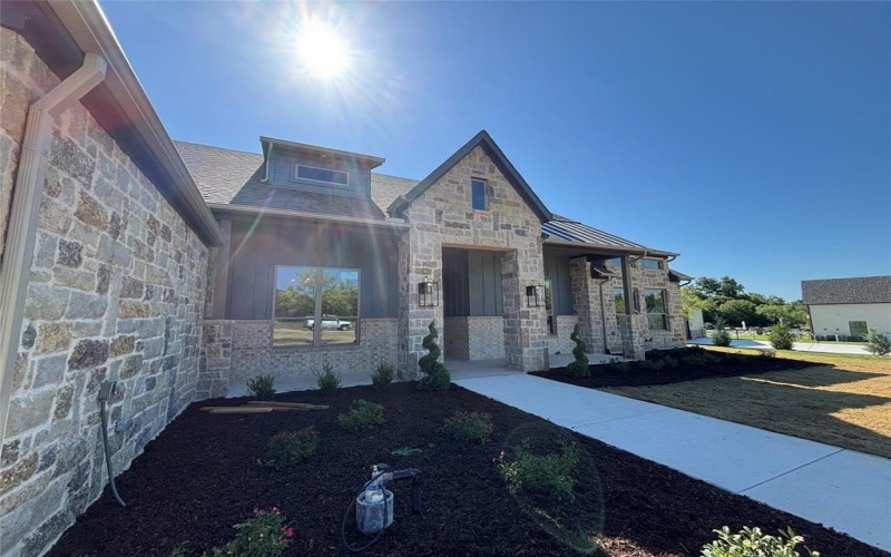 1028 Woodland Road, Weatherford, TX 76088, 4 Bedrooms Bedrooms, ,3 BathroomsBathrooms,Residential,For Sale,1028 Woodland Road,20993312