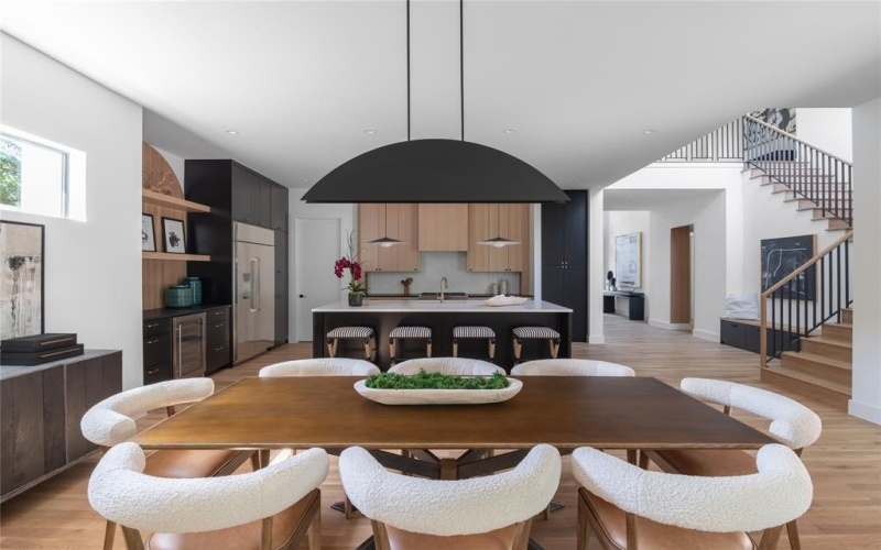 6906 Clayton Avenue, Dallas, TX 75214, 5 Bedrooms Bedrooms, ,6 BathroomsBathrooms,Residential,For Sale,6906 Clayton Avenue,21009079