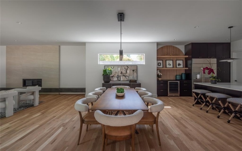 6906 Clayton Avenue, Dallas, TX 75214, 5 Bedrooms Bedrooms, ,6 BathroomsBathrooms,Residential,For Sale,6906 Clayton Avenue,21009079