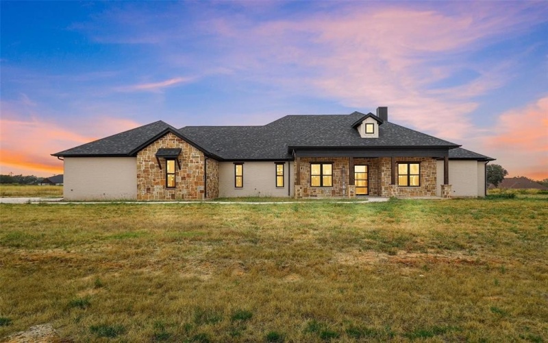 3043 Haylee Drive, Granbury, TX 76048, 3 Habitaciones Habitaciones , ,5 BañosBaños,Residential,En Venta,3043 Haylee Drive,21012712