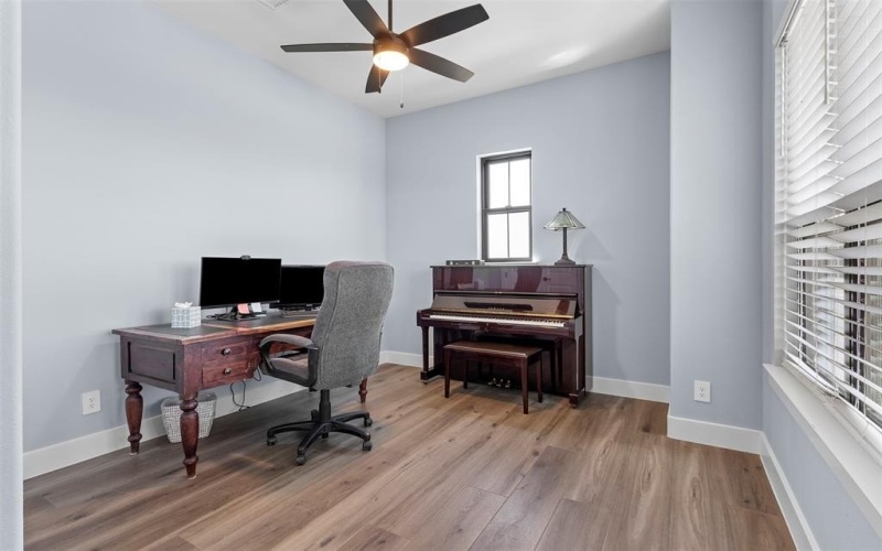 210 Dollie Road, Grandview, TX 76050, 5 Habitaciones Habitaciones , ,3 BañosBaños,Residential,En Venta,210 Dollie Road,0,21012960