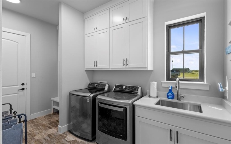 210 Dollie Road, Grandview, TX 76050, 5 Habitaciones Habitaciones , ,3 BañosBaños,Residential,En Venta,210 Dollie Road,0,21012960