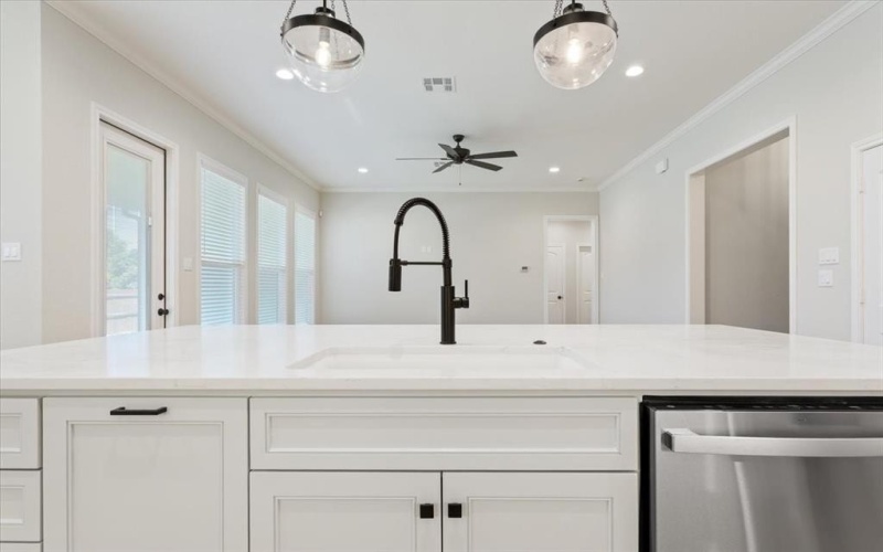 336 Camellia Drive, Hewitt, TX 76643, 3 Bedrooms Bedrooms, ,2 BathroomsBathrooms,Residential,For Sale,336 Camellia Drive,0,21016050