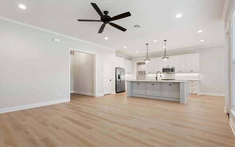336 Camellia Drive, Hewitt, TX 76643, 3 Bedrooms Bedrooms, ,2 BathroomsBathrooms,Residential,For Sale,336 Camellia Drive,0,21016050
