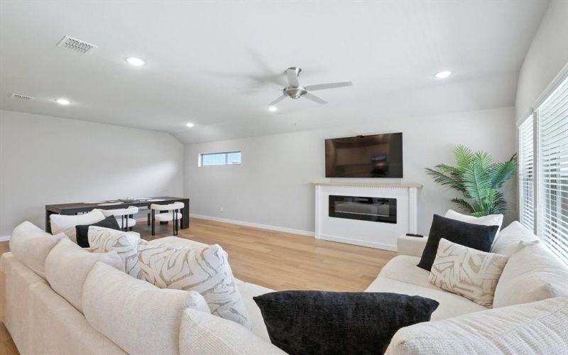 14733 Desert Door Drive, Fort Worth, TX 76052, 4 Bedrooms Bedrooms, ,3 BathroomsBathrooms,Residential,For Sale,14733 Desert Door Drive,0,21016389
