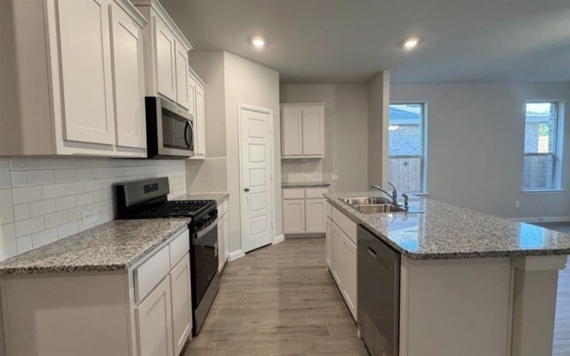 312 POTATO Street, Keene, TX 76059, 5 Habitaciones Habitaciones , ,3 BañosBaños,Residential,En Venta,312 POTATO Street,0,21018233