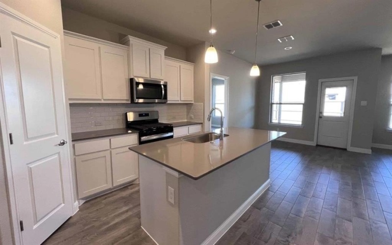 1821 BRINDLE Street, Northlake, TX 76247, 4 Habitaciones Habitaciones , ,2 BañosBaños,Residential,En Venta,1821 BRINDLE Street,0,21018264