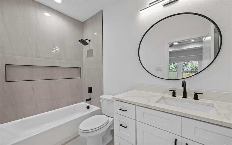 5424 Bourquin Street, Dallas, TX 75210, 4 Bedrooms Bedrooms, ,2 BathroomsBathrooms,Residential,For Sale,5424 Bourquin Street,21018283
