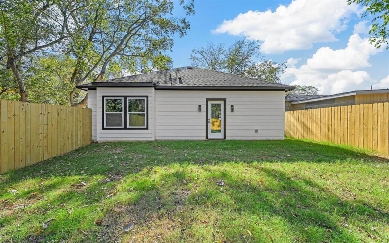 5424 Bourquin Street, Dallas, TX 75210, 4 Bedrooms Bedrooms, ,2 BathroomsBathrooms,Residential,For Sale,5424 Bourquin Street,21018283