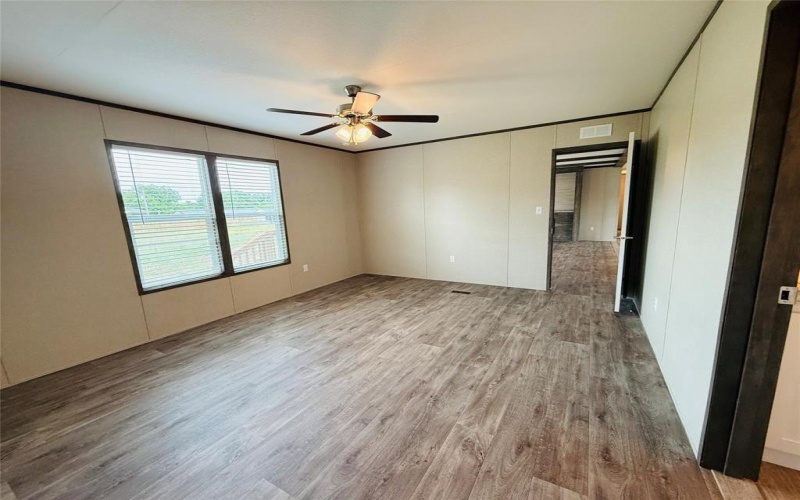 5904 Flint Drive, Granbury, TX 76048, 4 Habitaciones Habitaciones , ,2 BañosBaños,Residential,En Venta,5904 Flint Drive,21018335