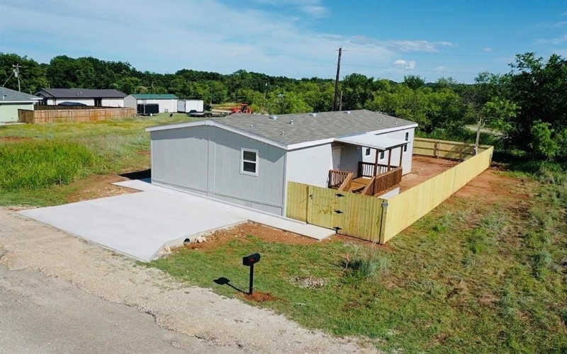 5904 Flint Drive, Granbury, TX 76048, 4 Habitaciones Habitaciones , ,2 BañosBaños,Residential,En Venta,5904 Flint Drive,21018335