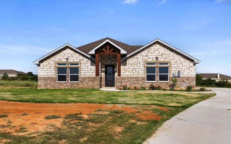 1013 Magnolia Court, Springtown, TX 76082, 4 Bedrooms Bedrooms, ,2 BathroomsBathrooms,Residential,For Sale,1013 Magnolia Court,0,21018518