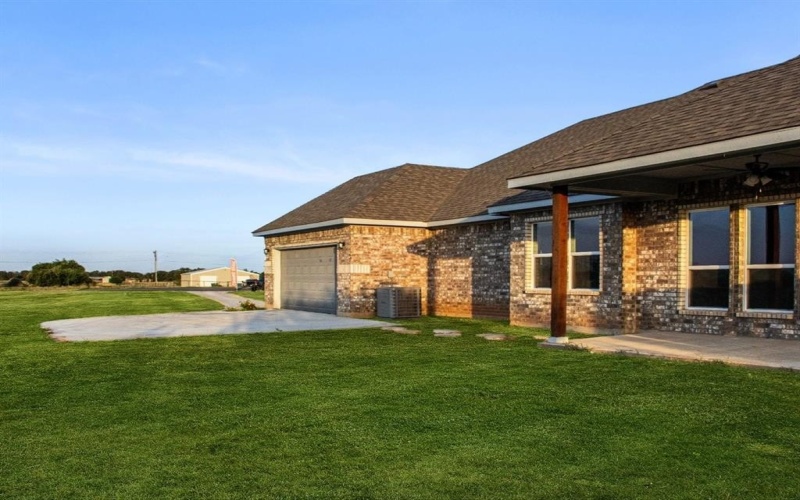 1013 Magnolia Court, Springtown, TX 76082, 4 Bedrooms Bedrooms, ,2 BathroomsBathrooms,Residential,For Sale,1013 Magnolia Court,0,21018518