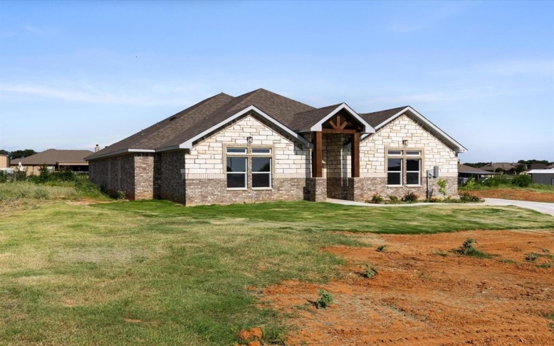 1013 Magnolia Court, Springtown, TX 76082, 4 Bedrooms Bedrooms, ,2 BathroomsBathrooms,Residential,For Sale,1013 Magnolia Court,0,21018518