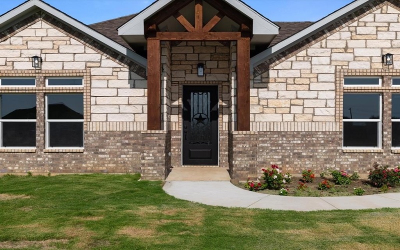 1013 Magnolia Court, Springtown, TX 76082, 4 Bedrooms Bedrooms, ,2 BathroomsBathrooms,Residential,For Sale,1013 Magnolia Court,0,21018518