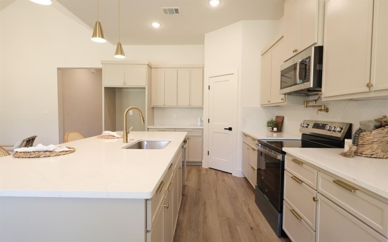 2829 Avenue L, Fort Worth, TX 76105, 4 Habitaciones Habitaciones , ,2 BañosBaños,Residential,En Venta,2829 Avenue L,0,21018824