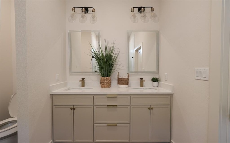 2829 Avenue L, Fort Worth, TX 76105, 4 Habitaciones Habitaciones , ,2 BañosBaños,Residential,En Venta,2829 Avenue L,0,21018824