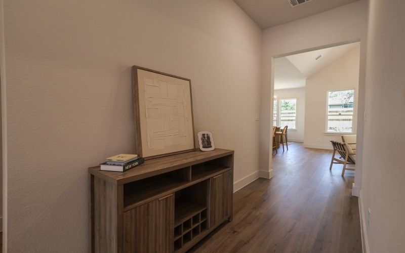 2829 Avenue L, Fort Worth, TX 76105, 4 Habitaciones Habitaciones , ,2 BañosBaños,Residential,En Venta,2829 Avenue L,0,21018824