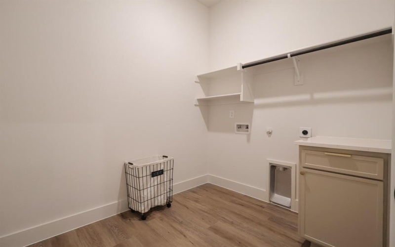 2829 Avenue L, Fort Worth, TX 76105, 4 Habitaciones Habitaciones , ,2 BañosBaños,Residential,En Venta,2829 Avenue L,0,21018824