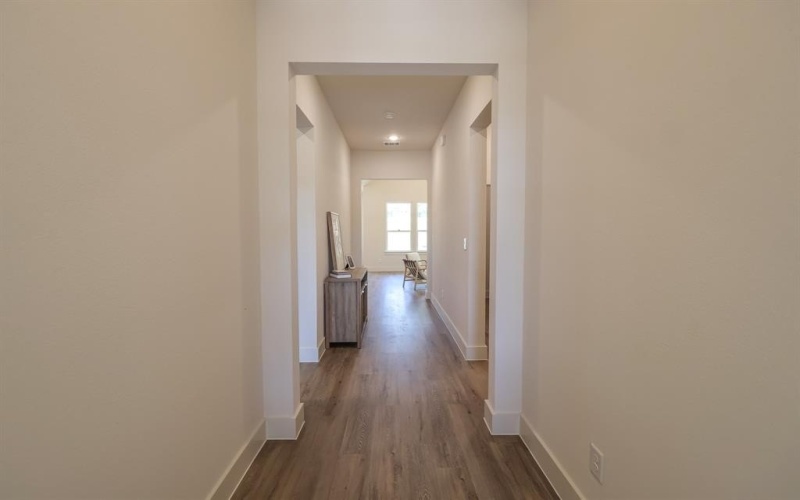 2829 Avenue L, Fort Worth, TX 76105, 4 Habitaciones Habitaciones , ,2 BañosBaños,Residential,En Venta,2829 Avenue L,0,21018824